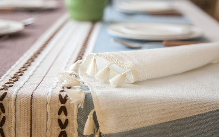 90x90 cm Plaid Decorative Linen Tablecloth with Tassels
