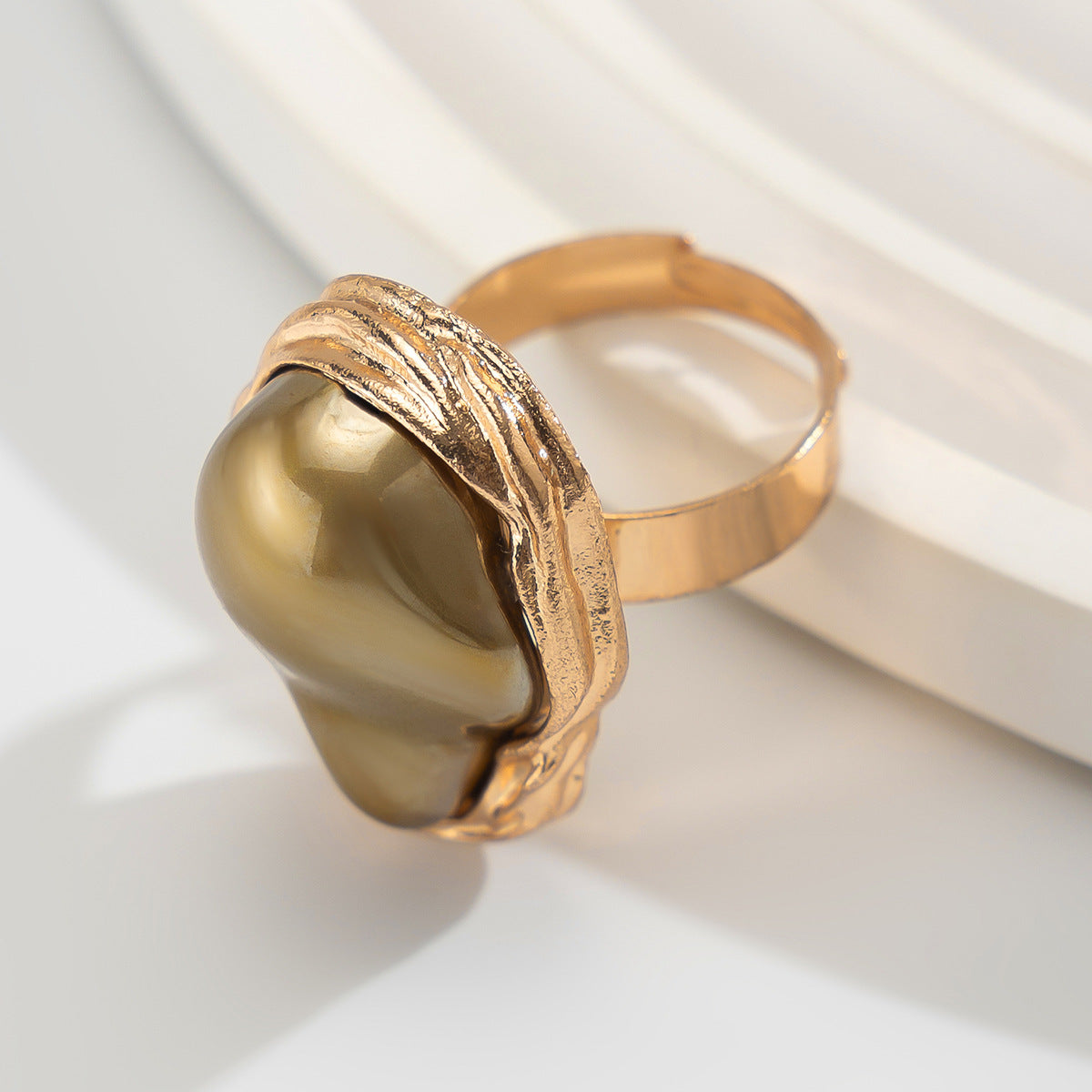 Baroque Irregular Pearl Inlaid Alloy Rings