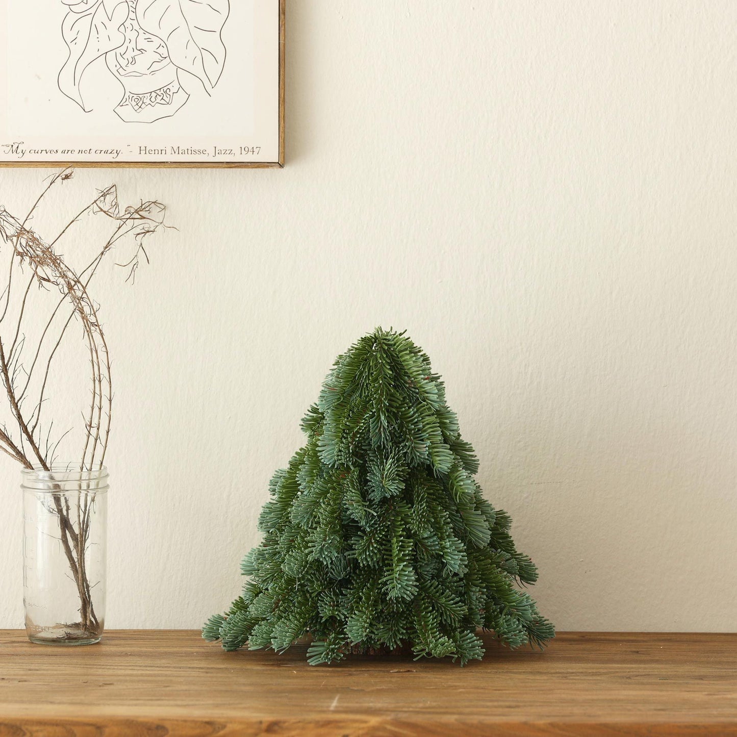 Novelson Mini Christmas Tree - Elegant Desktop Decoration