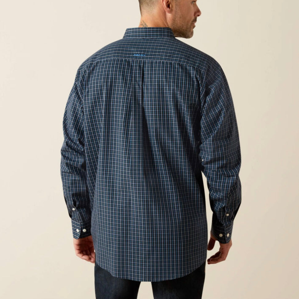 Ariat Men's Classic Fit Plaid Western Shirt - Black & Blue - Korvel