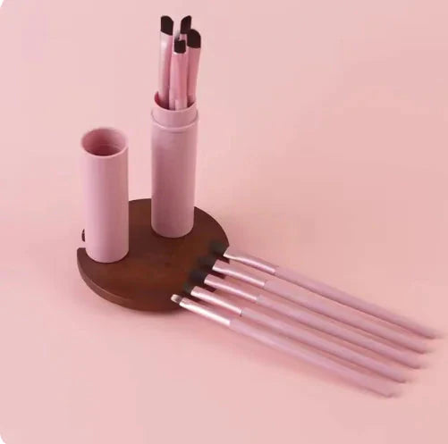 Ensemble de pinceaux de maquillage essentiels pour une application parfaite