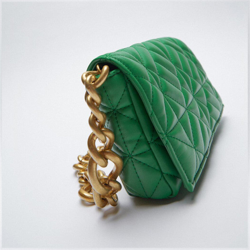 Elegante bolso de hombro pequeño verde con solapa y cadena de metal