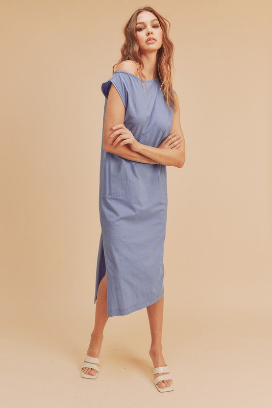 Robe midi sans manches à fente élégante