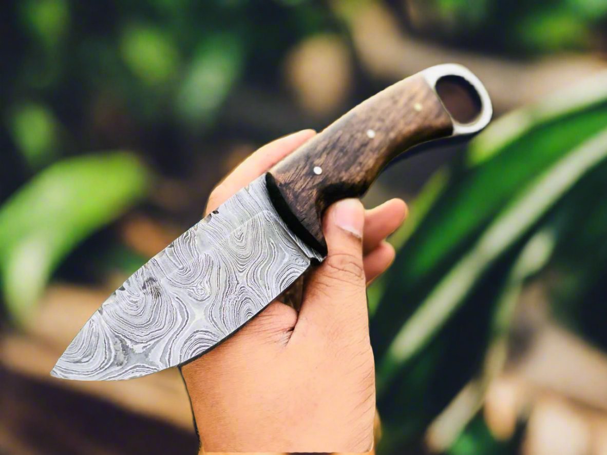 Premium Handmade Damascus Steel Deer Skinning Knife with Walnut Handle - 8.5-inch - Korvel