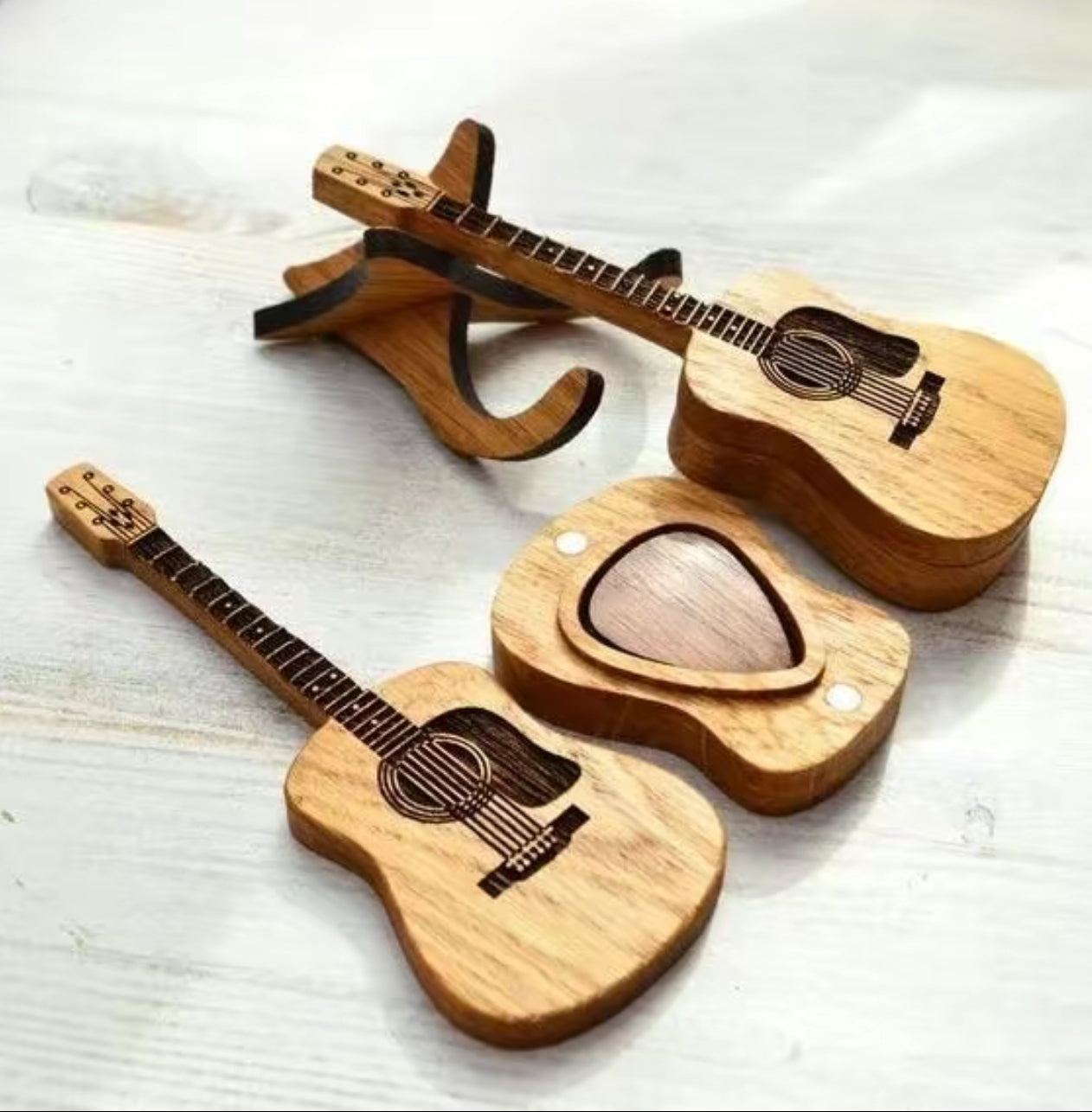 StrumKeep Wooden Box - Korvel