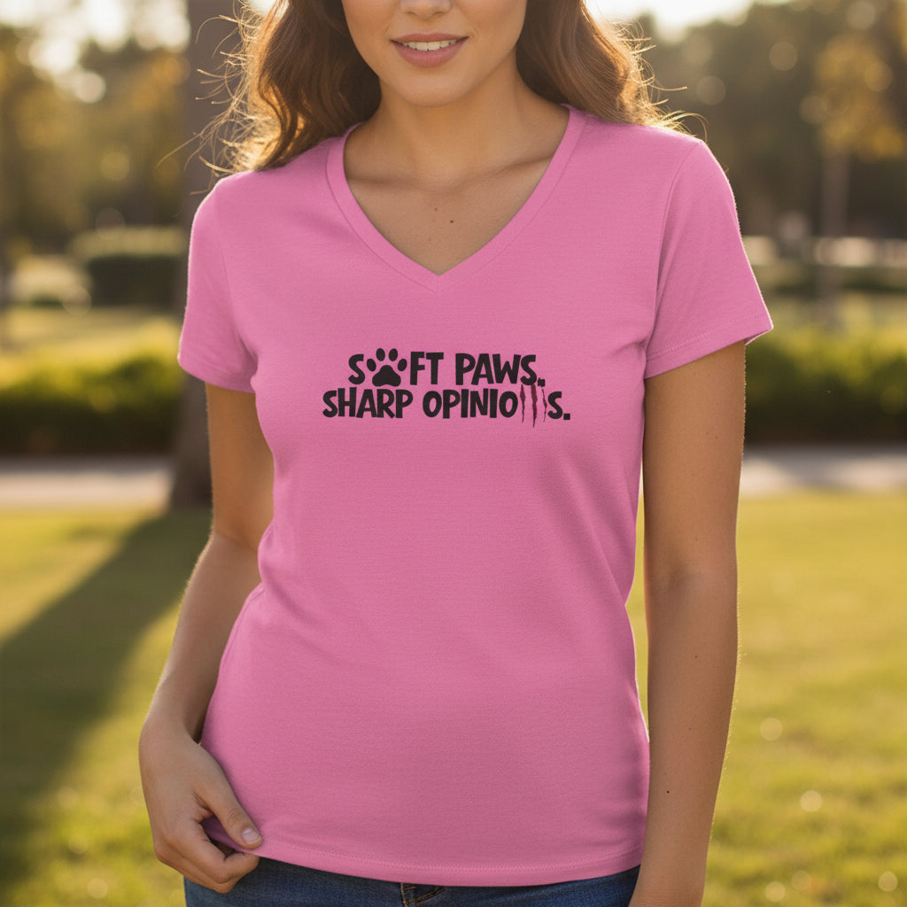 Soft Paws, Sharp Opinions T-shirt V-Neck Femme