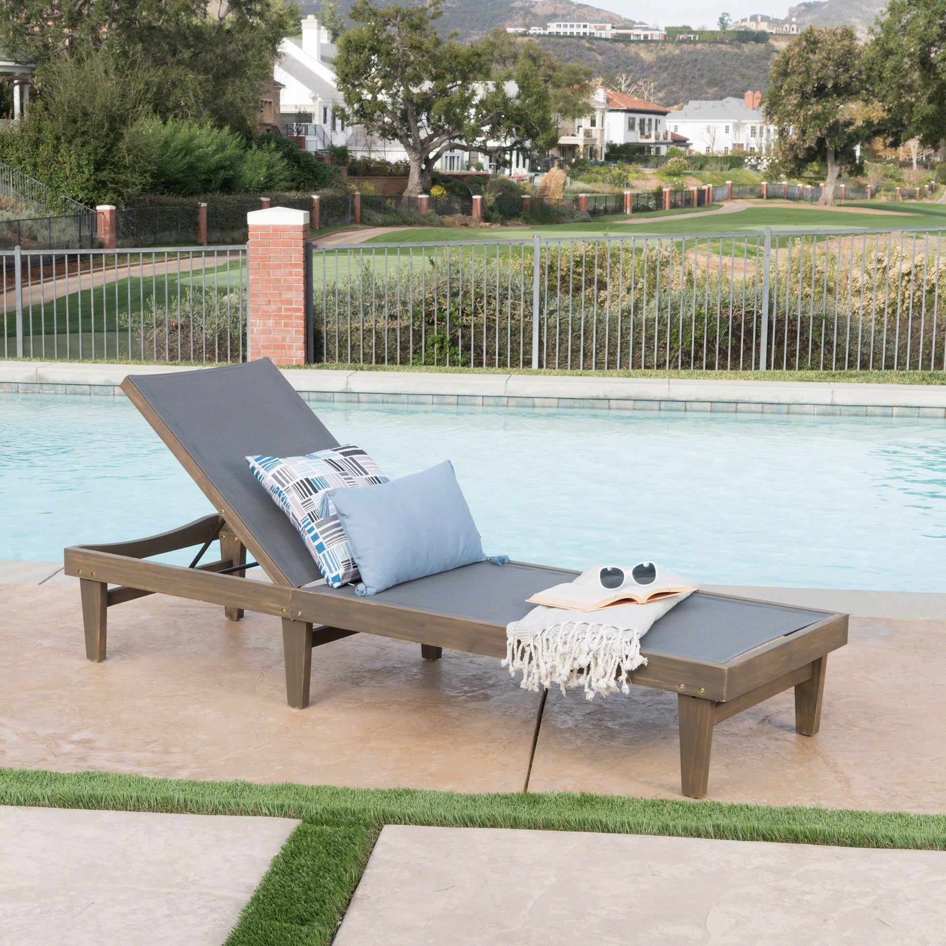 SUMMERLAND CHAISE LOUNGE - DARK GREY MESH - Korvel