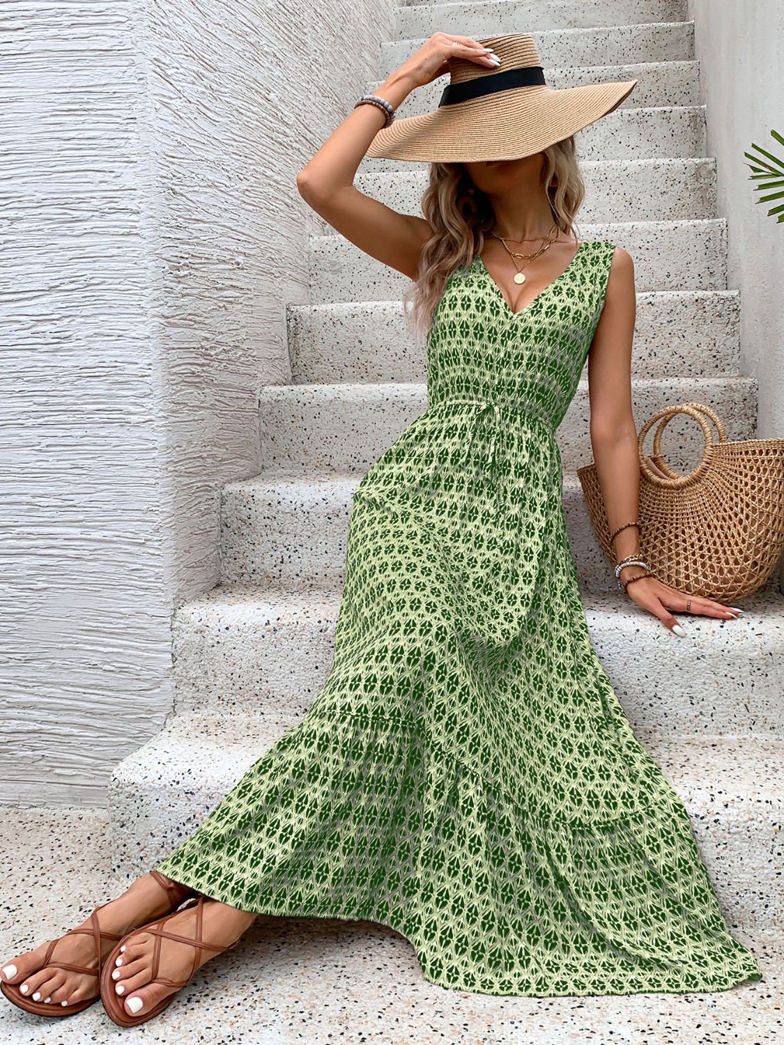 Chic Vintage V-Neck Midi Dress with Tie Waist - Effortlessly Elegant for Every Occasion - Korvel