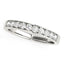 Anillo de boda clásico de diamante en oro blanco de 14k