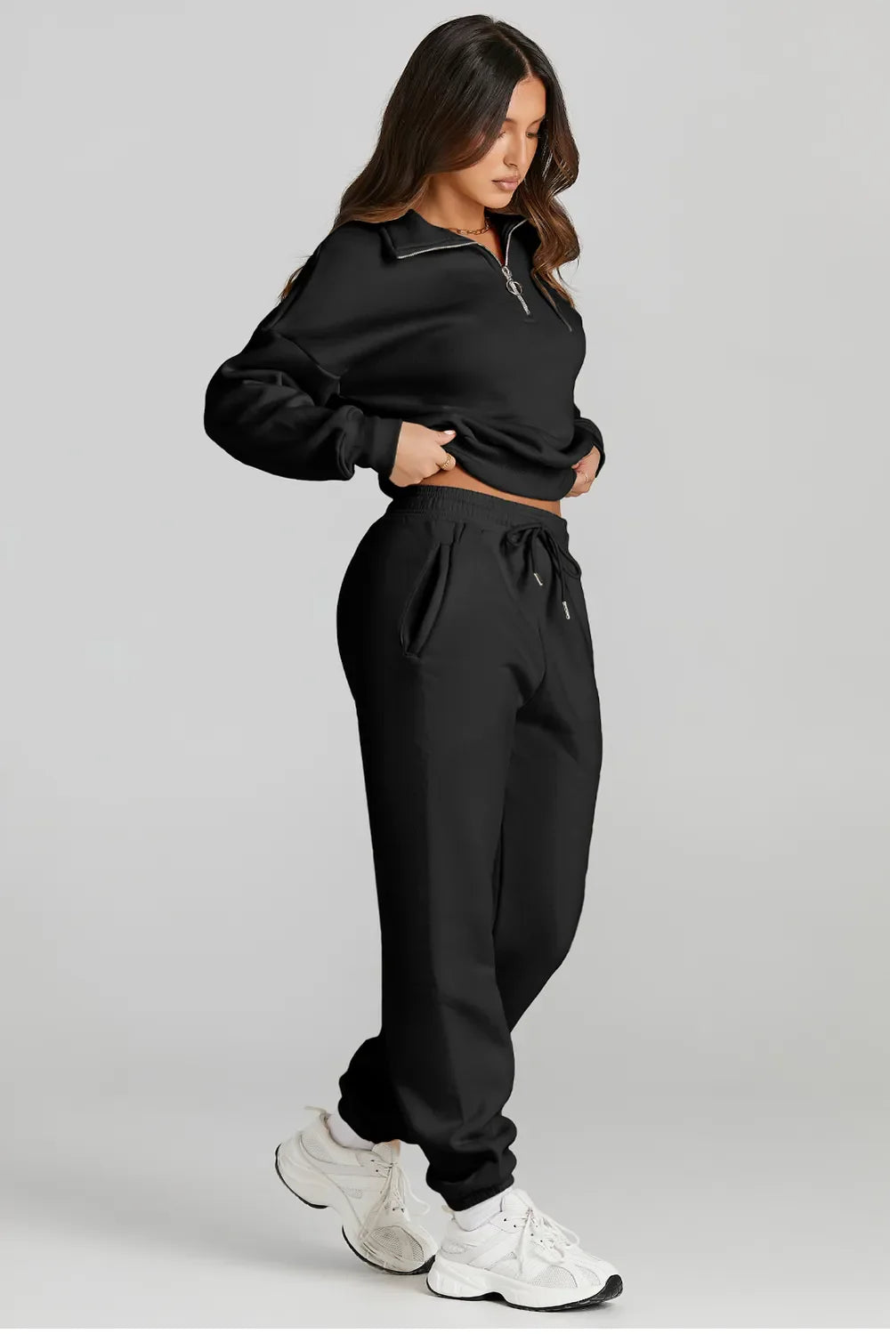 Ensemble actif à col zippé et pantalon à cordon