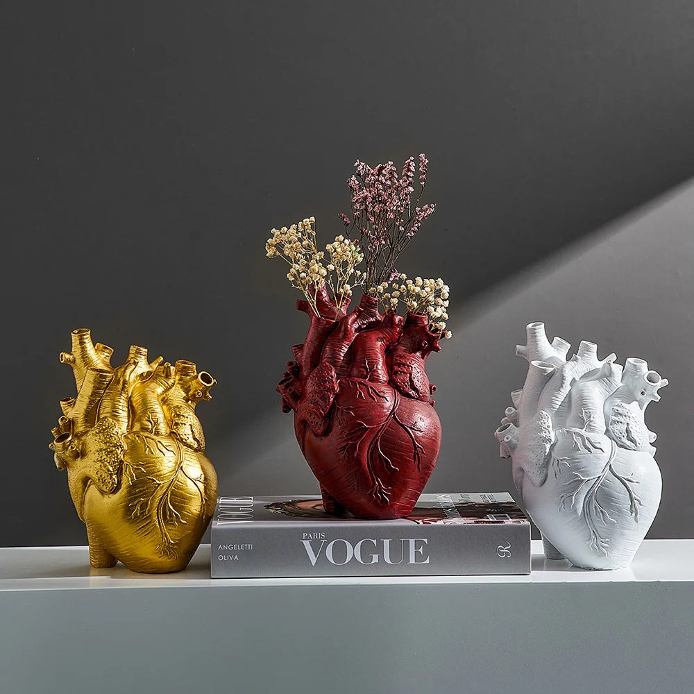 Heart-Shaped Resin Flower Vase for Elegant Home Decor
