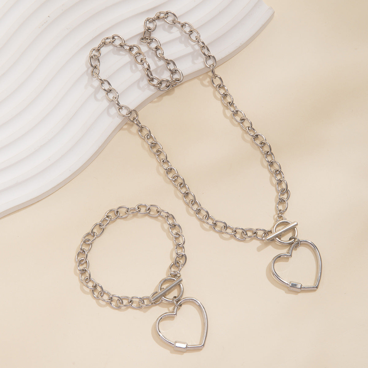 Ensemble de colliers en forme d'étoile et de cœur polyvalent