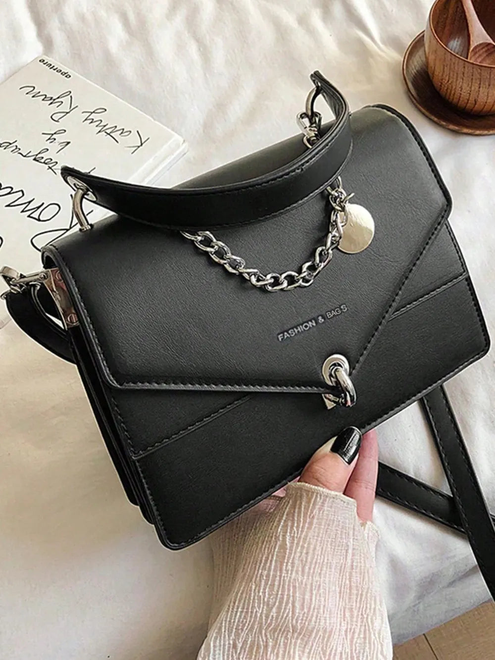 Chain PU Leather Detachable Shoulder Strap Handbag - Korvel