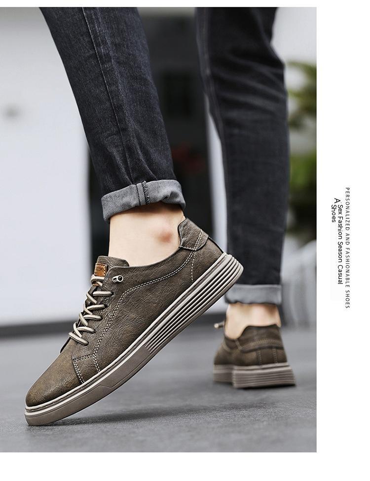Premium Low-top Men's Casual Sneakers in Cowhide