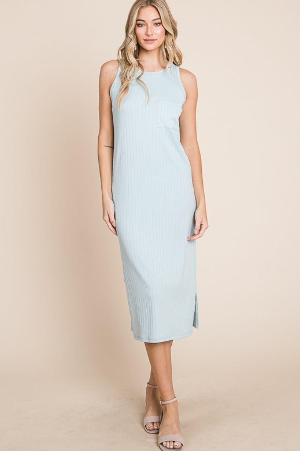 Robe midi sans manches en tricot côtelé pour femmes