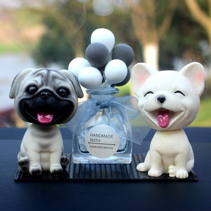 Cute doll decorations in the car, resin bobblehead dog animal bulldog, creative cute car ornaments - Korvel