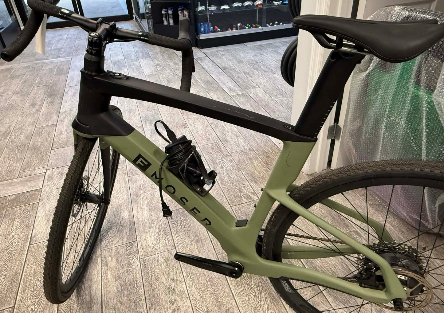 Bicicleta de Gravel Fantic F-MOSER - Verde Salvia (Caja Abierta)