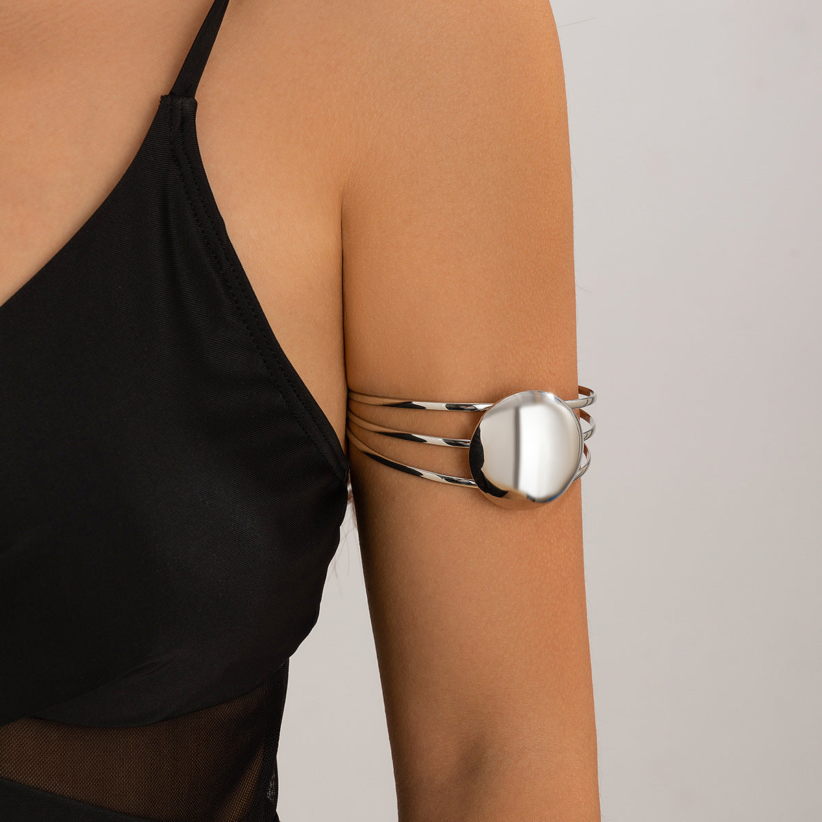 Personalized minimalist three-layer bread arm bracelet, niche minimalist open-ended arm bracelet, arm ring for women - Korvel