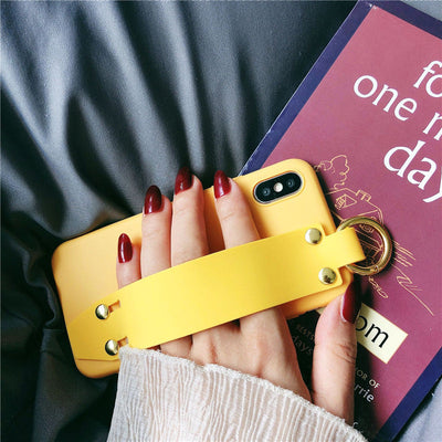 Coque en silicone mat violet premium avec sangle de maintien pour iPhone