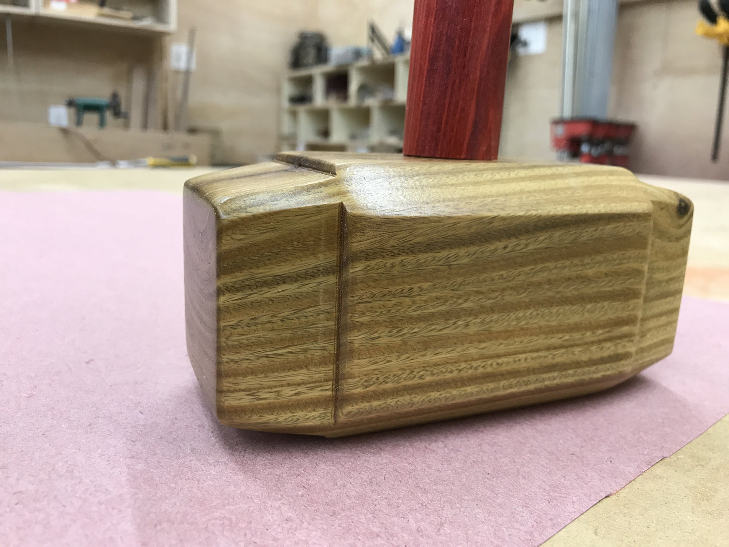 Plans de maillet de menuiserie inspirés de Mjolnir