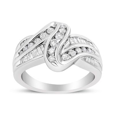 Bague Bypass en Or Blanc 10K avec Diamants Ronds et Baguette - Taille 6