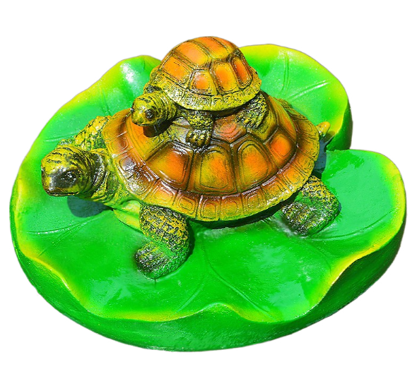 Turtle resin ornaments floating on the water surface - Korvel