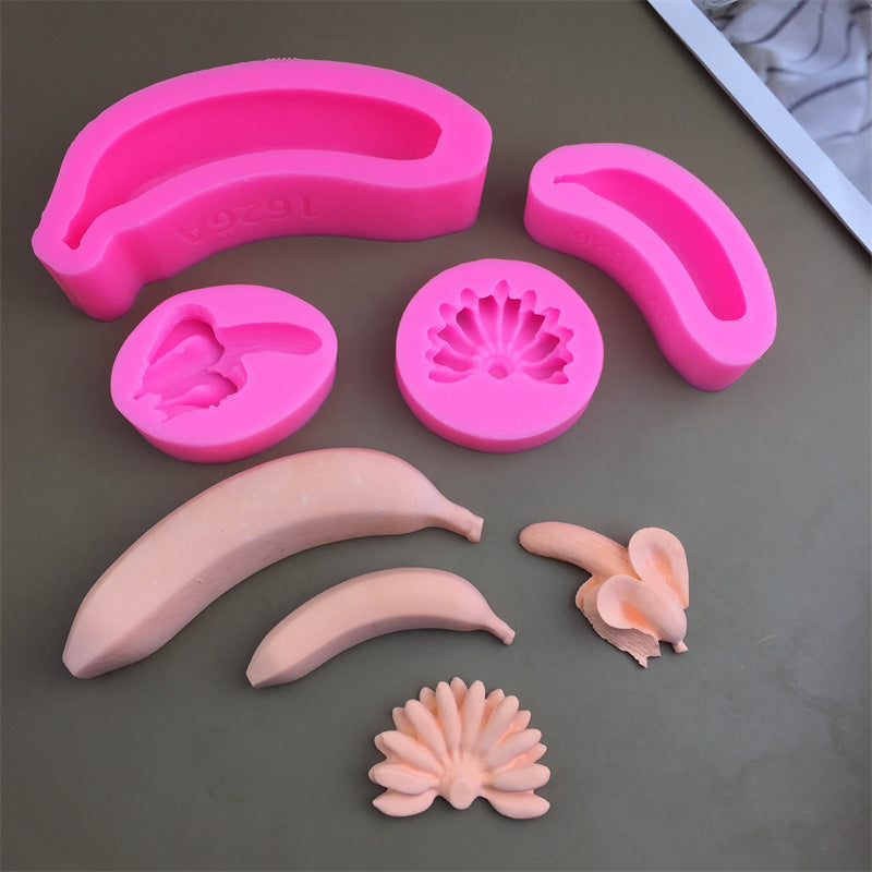 A 3D banana mousse cake with jelly pudding baked and decorated using silicone molds - Korvel