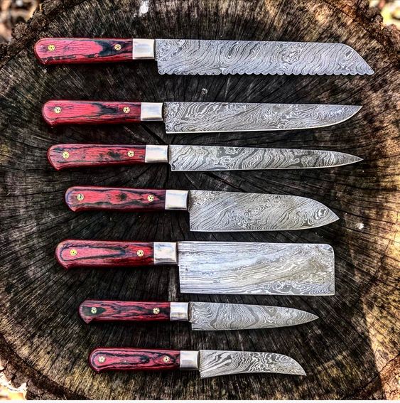 Artisan 7-Piece Kitchen Knife Collection with Damascus Steel Blades and Premium Wood Handles - Korvel