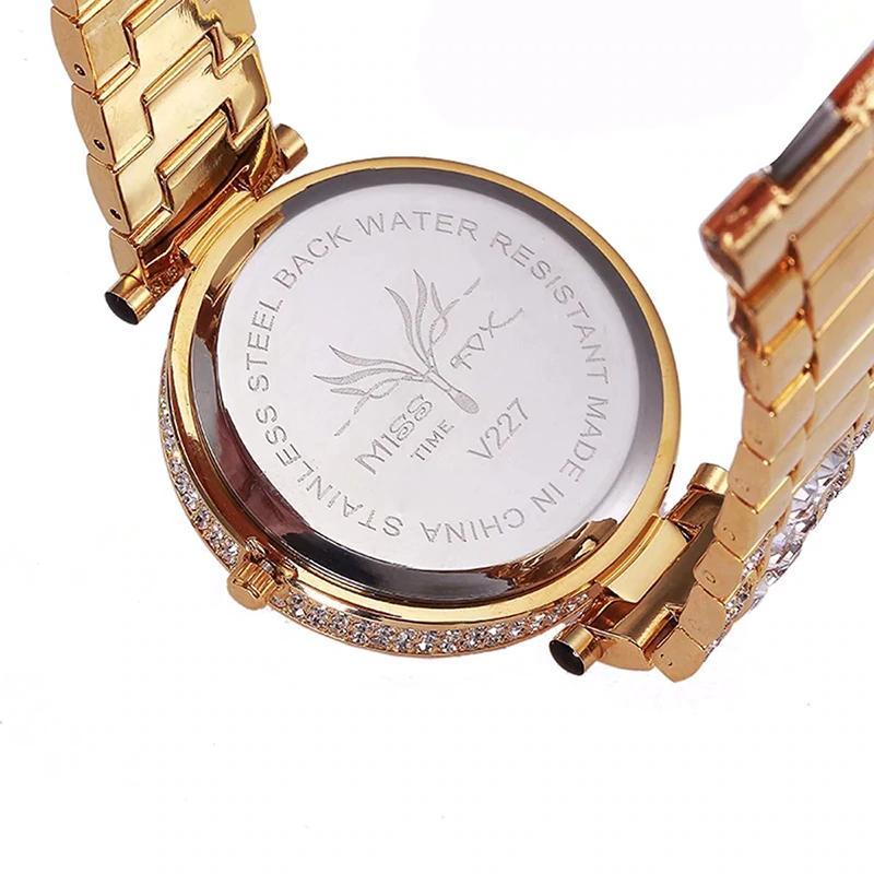 Montre à Quartz Élégante pour Femme avec Accents en Cristal