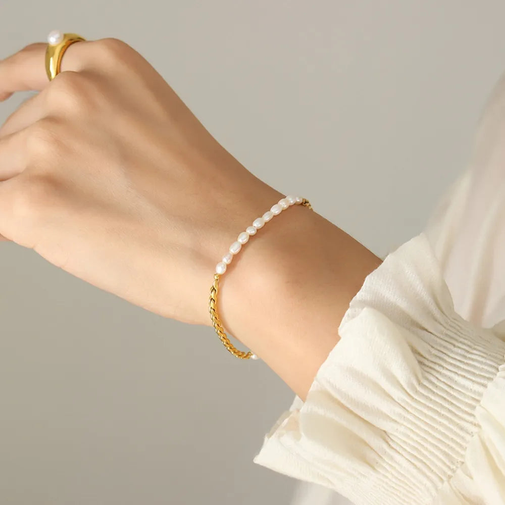Elegant Freshwater Pearl and Titanium Steel Bracelet