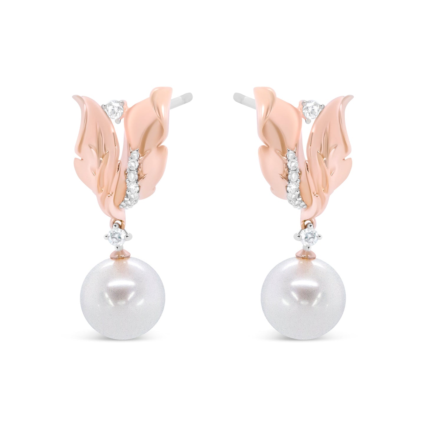 Boucles d'oreilles pendantes florales en or rose 14K avec diamants et perles