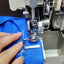 Pied de biche à arrêt latéral pour couture de précision