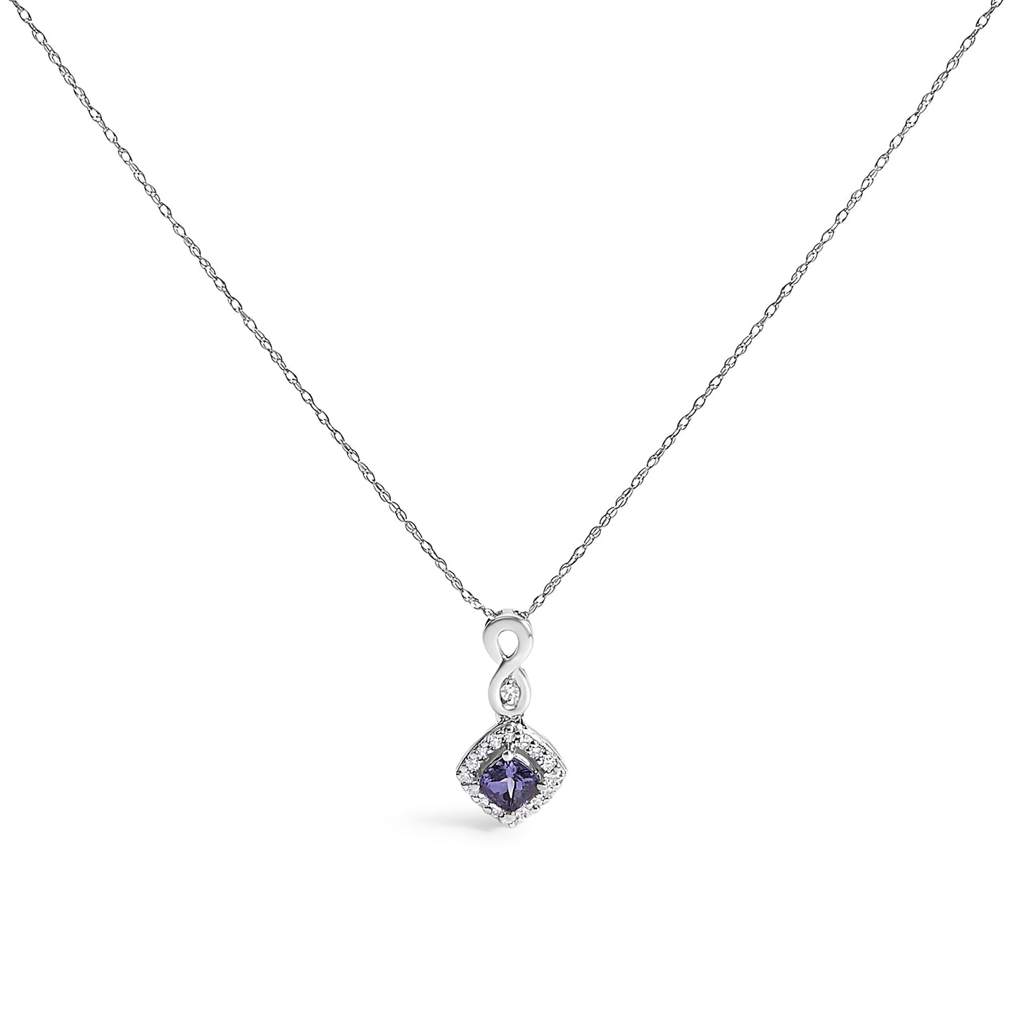 Collar con colgante de tanzanita y acentos de diamante en oro blanco de 10 quilates