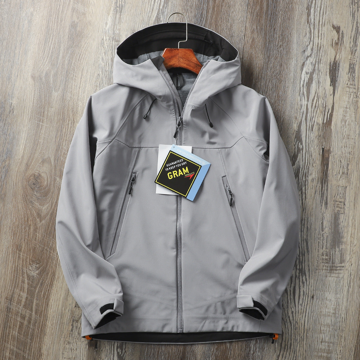 Windproof Waterproof Hooded Soft Shell Charge Jacket