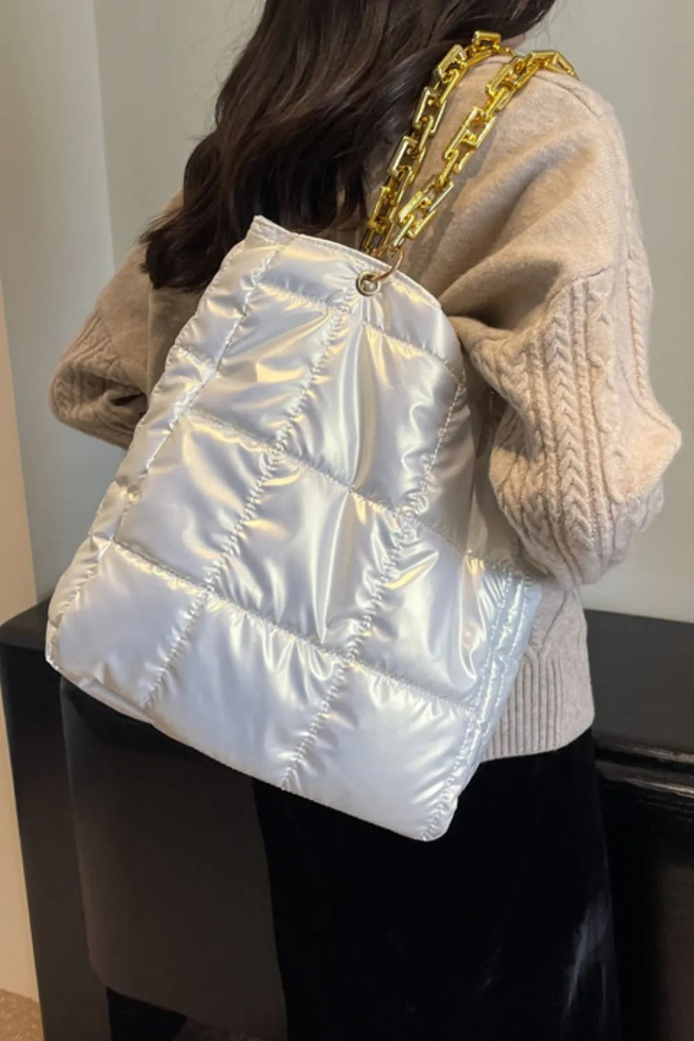 Bubble Texture Chain Handbag - Korvel