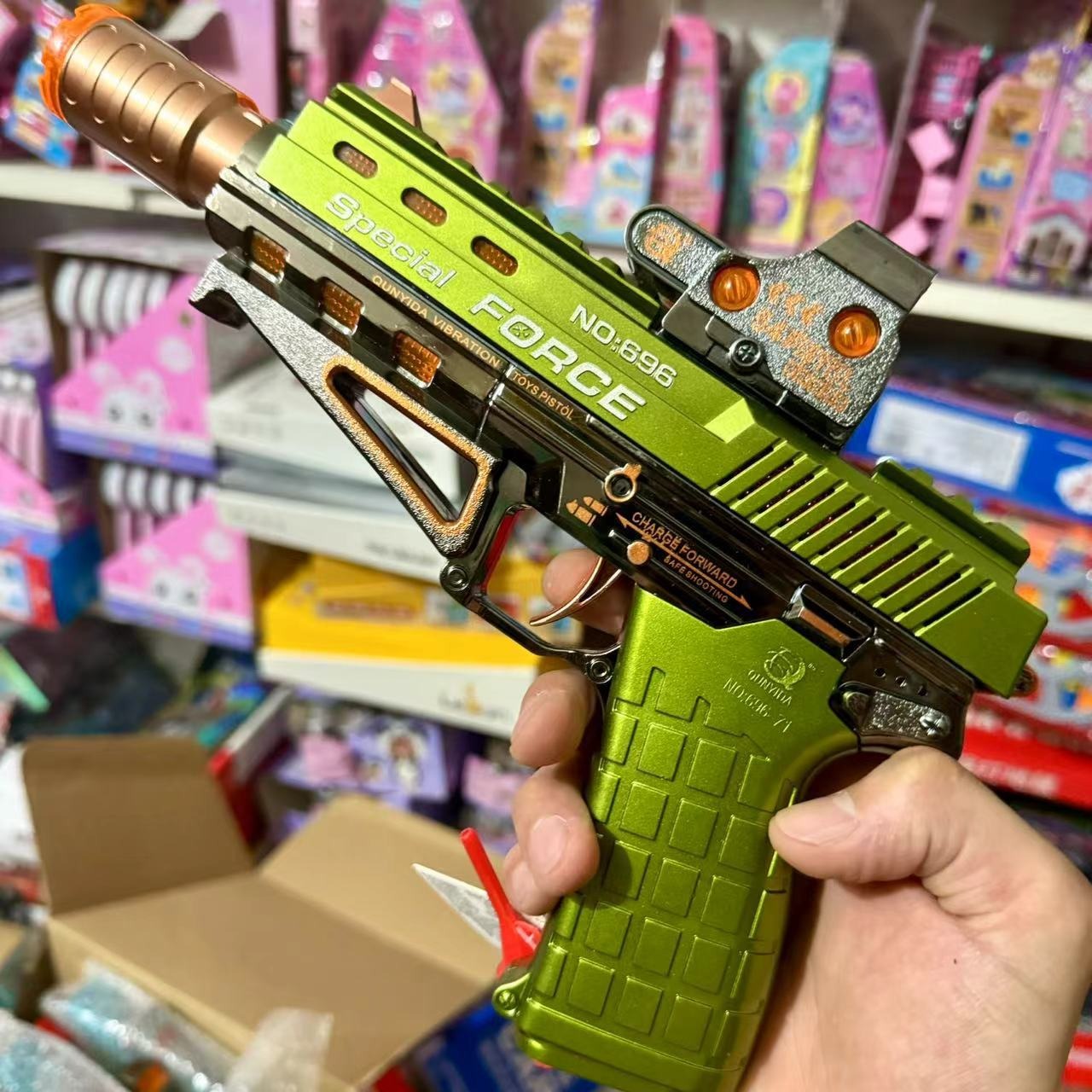 Smoking vibration language gun, boy's handgun model, eight tone gun, extendable toy gun, toy gun - Korvel