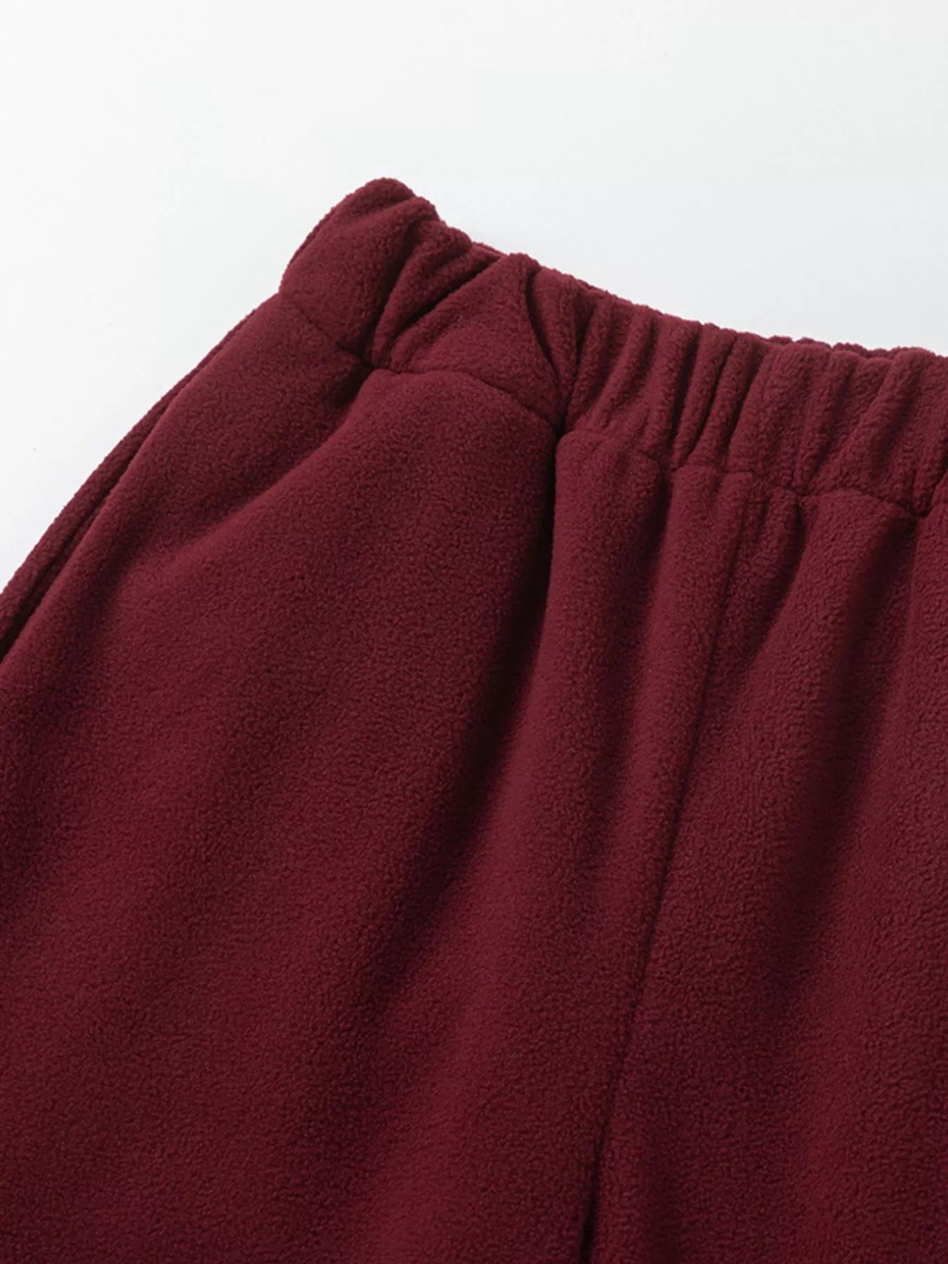 Conjunto de Sudadera y Pantalones de Cuello Cuartillo Premium
