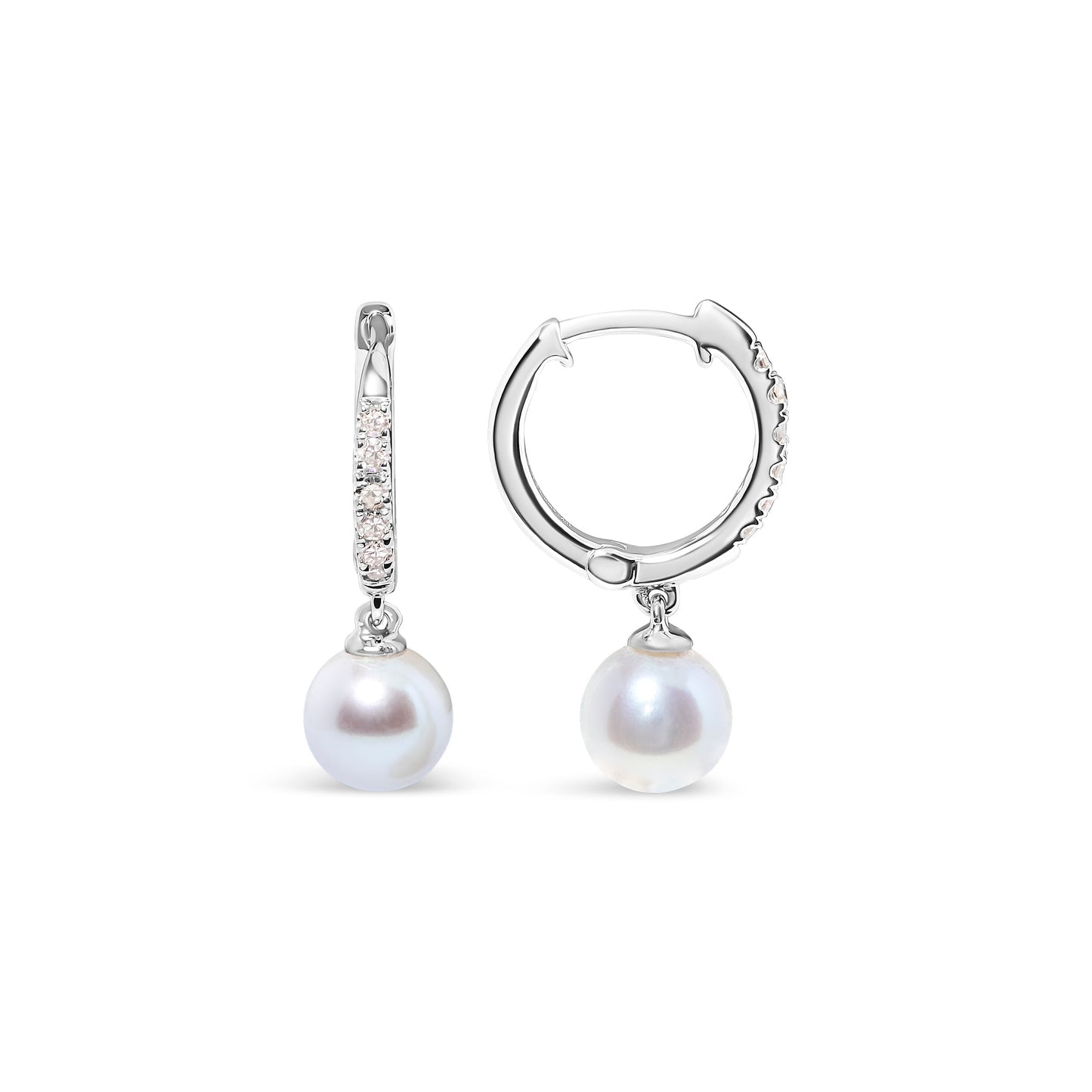 Pendientes de gota de perlas de agua dulce cultivadas y acentos de diamante en oro blanco de 10 quil
