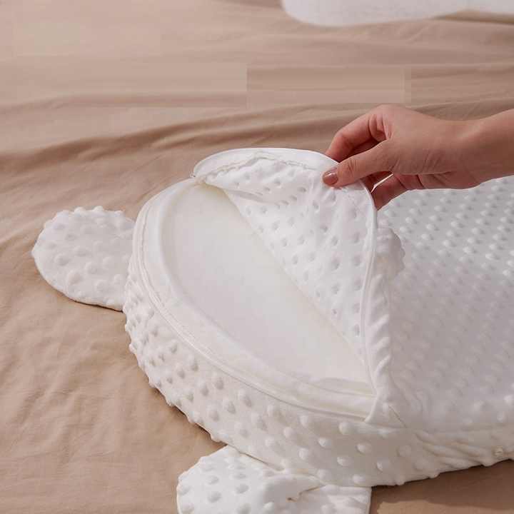Four season anti milk overflow and choking pillow baby feeding tool baby anti spitting slope pad - Korvel