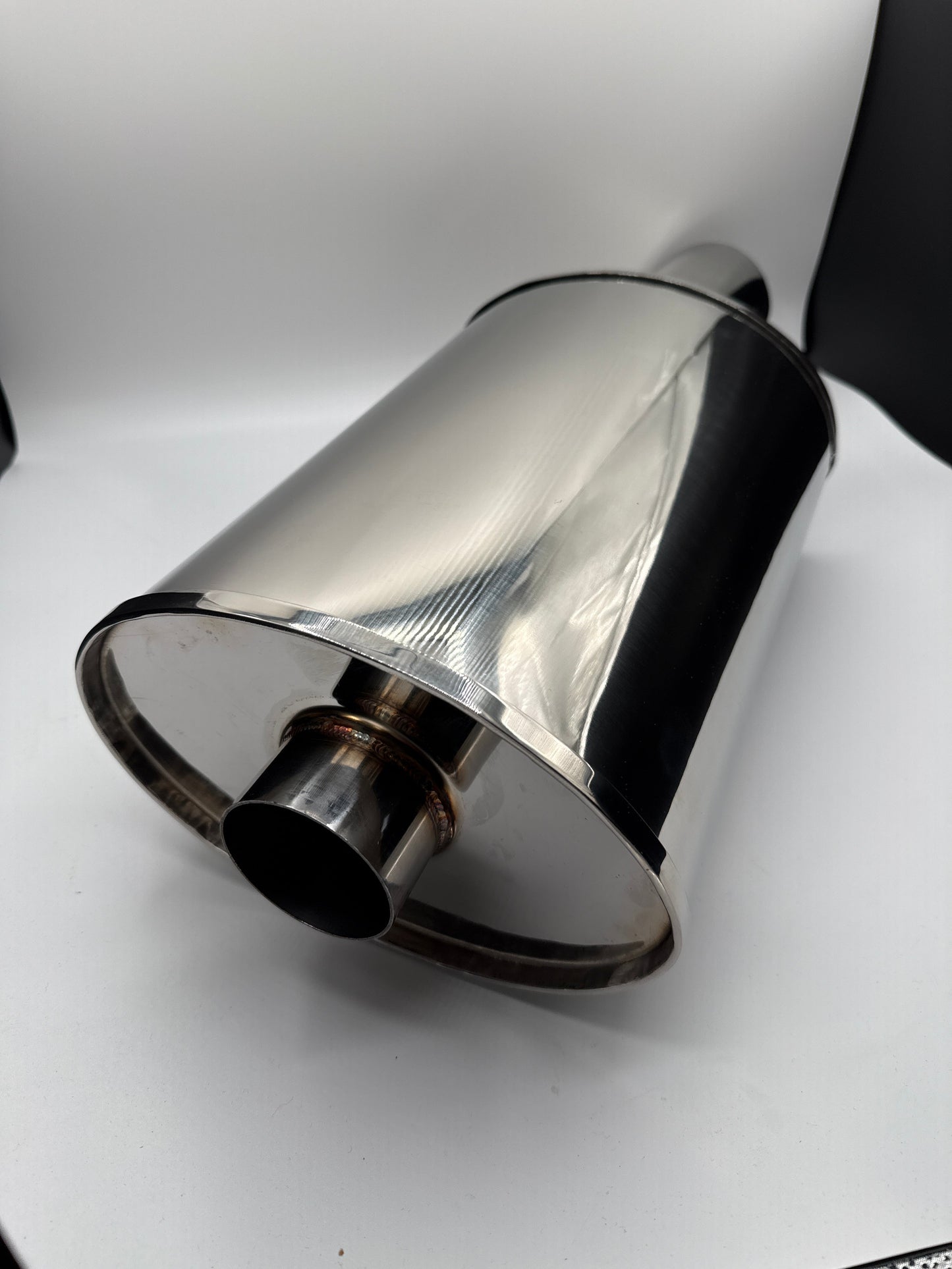 SPDZ1 World Spec Performance Muffler - 2.5" Inlet, 3.5" Outlet - Korvel