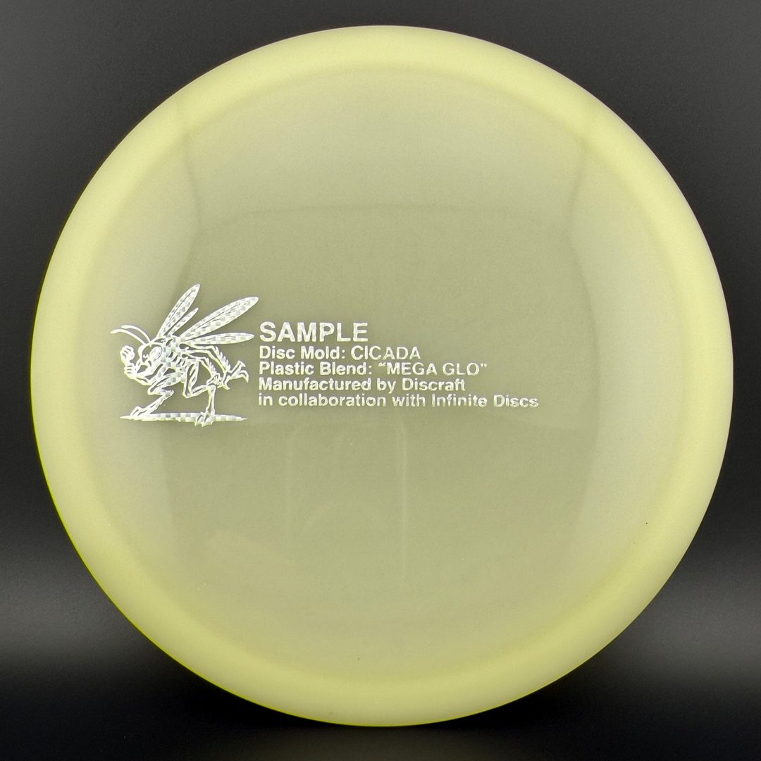Mega Glo Cicada - Disque de Disc Golf Premium