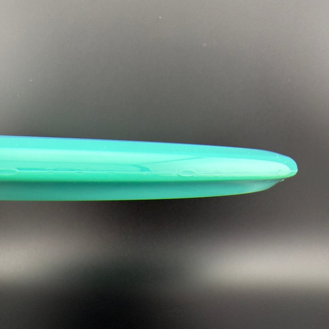 Neutron Echo Disc Golf Midrange - Edición Discs Ahoy