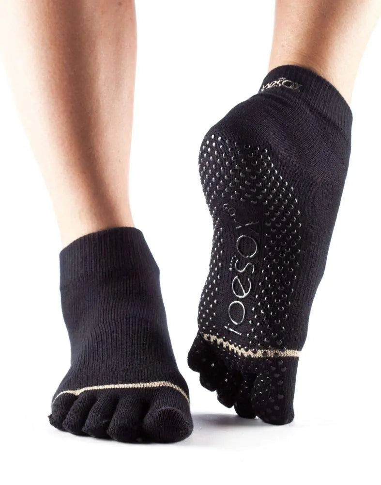 Calcetines ToeSox Grip para Pilates y Barre – Antideslizantes, Tobillo, Dedo Completo, Pequeño, Negr
