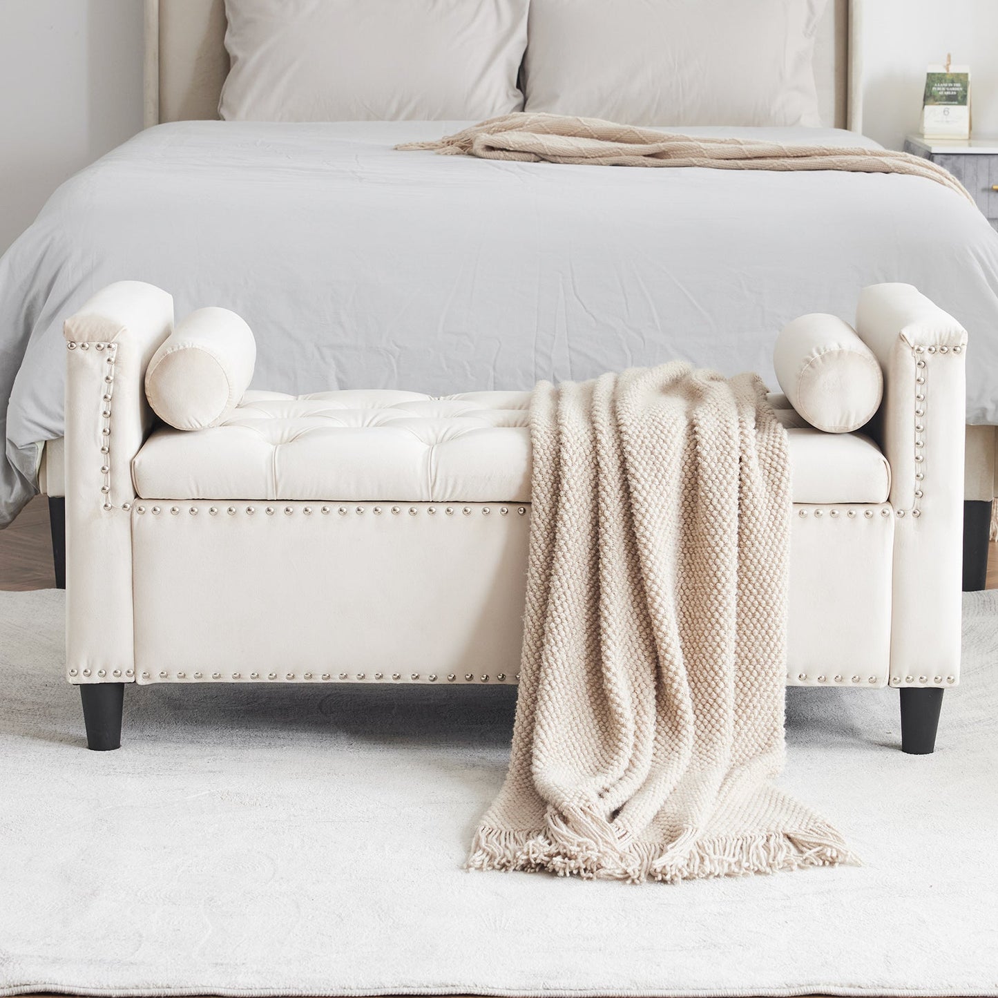 Storage Bench, 44.5-Inch Queen Velvet Button Bedside Bench, Entryway Living Room with Armrests, Nailhead Trim Cream White - Korvel