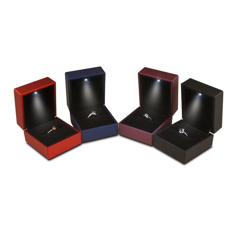 " Elegant LED Light Ring Box: Perfect for Engagement & Wedding Gifts - Keep Your Jewelry Safe & Secure!  & Secure!" - Korvel