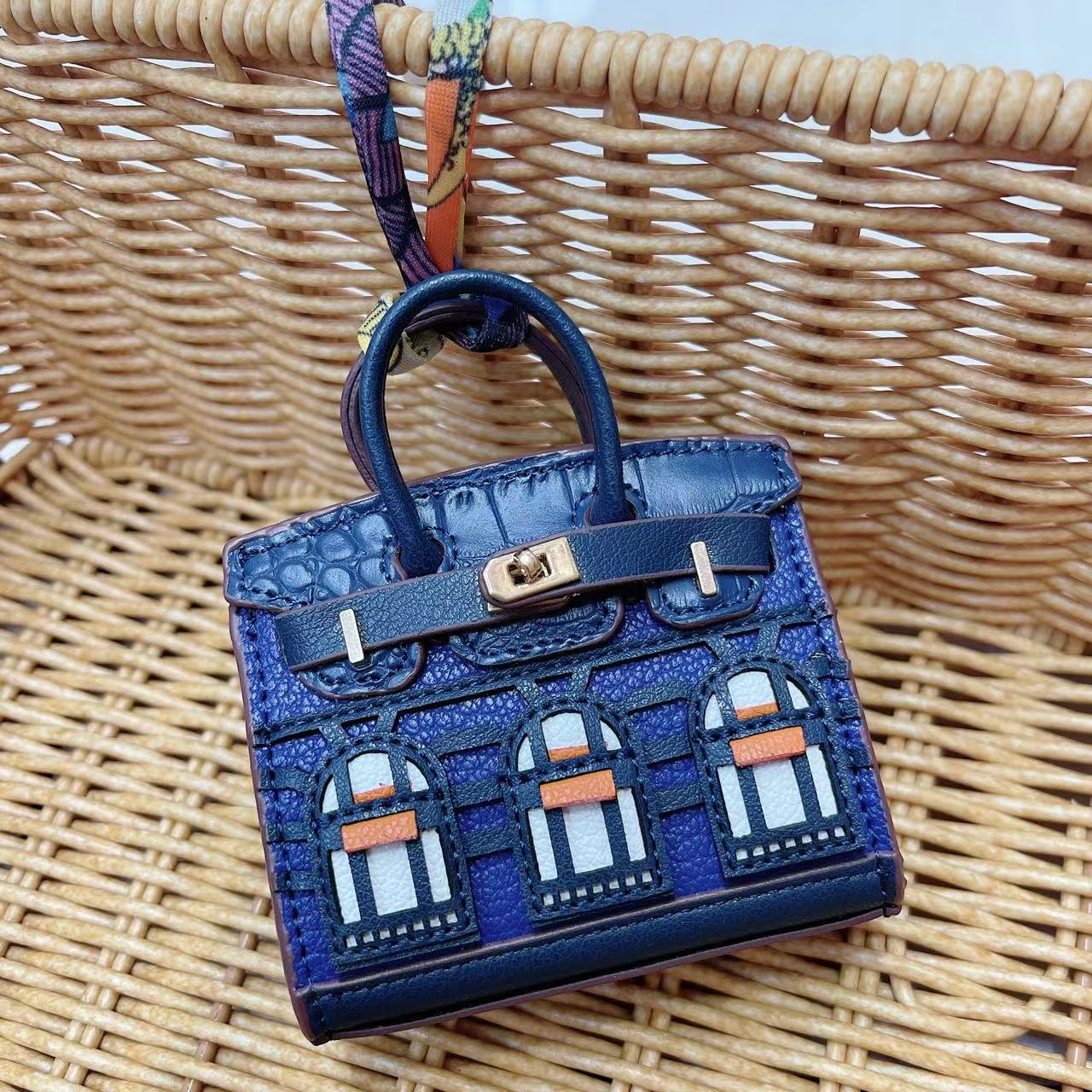 Small house bag mini window pendant headphone bag lipstick car key backpack backpack decoration - Korvel