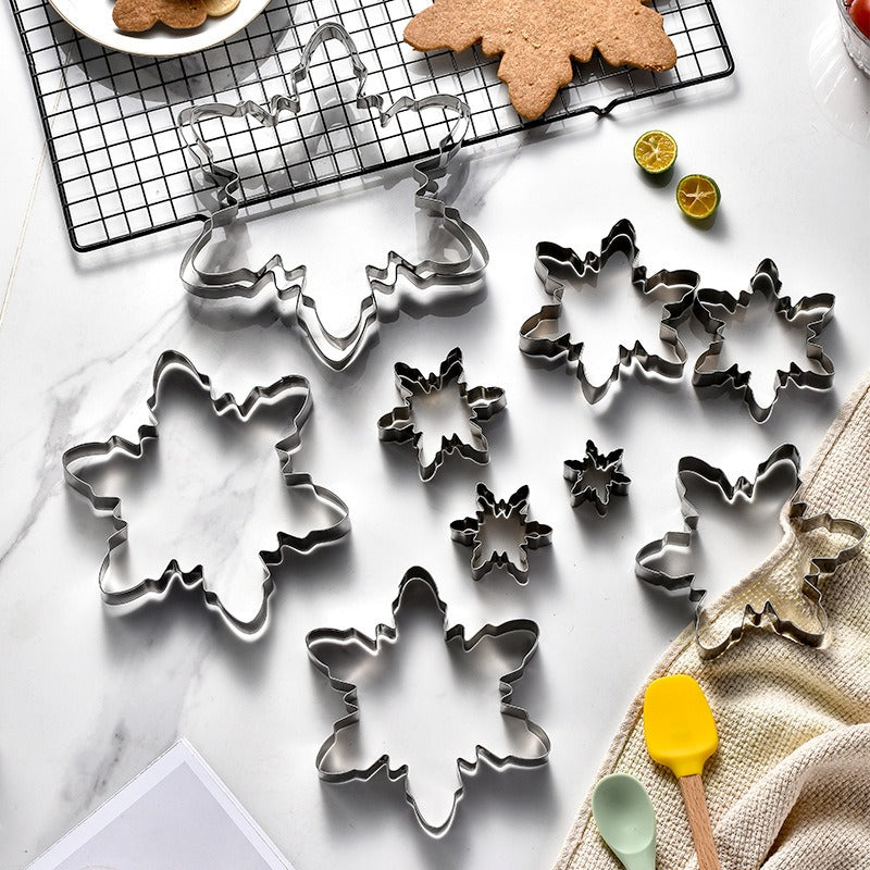 Christmas snowflake biscuit mold stainless steel snowflake three-dimensional biscuit mold biscuit cut into 10 pieces set - Korvel