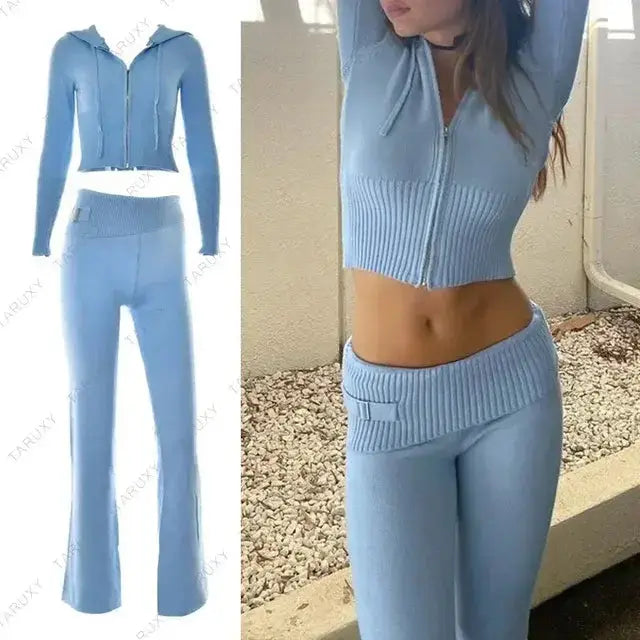 Ensemble de Haut Court à Capuche Tricoté Chic et Pantalons
