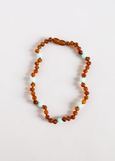 Collar Halo de Ámbar Báltico Cognac Crudo y Amazonita