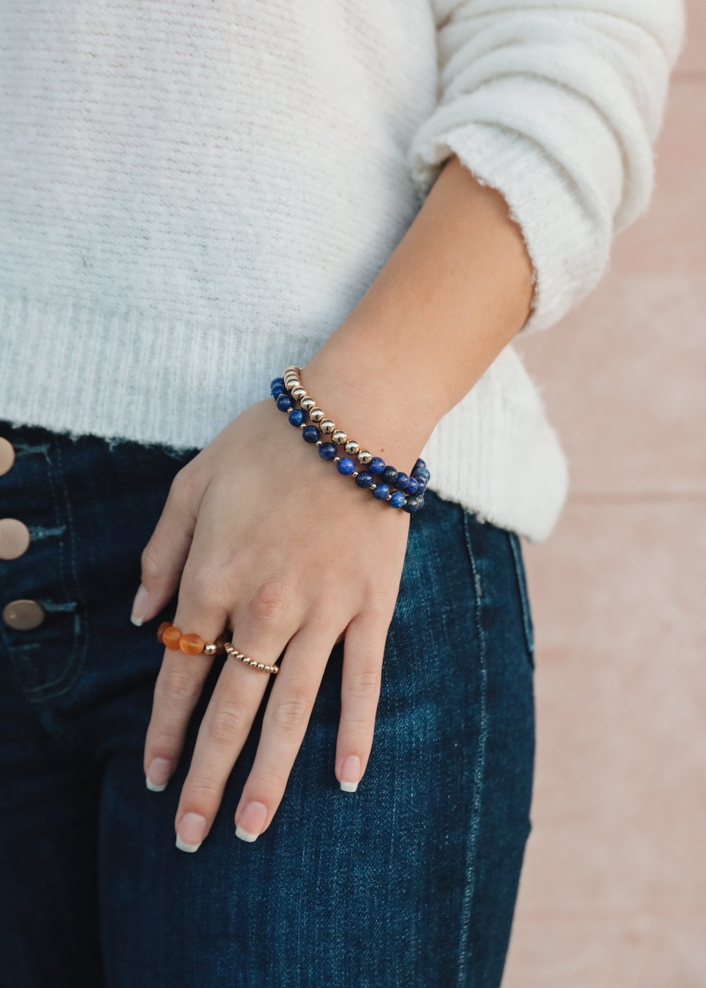 Pulsera de Estiramiento de Lapis Lazuli y Oro Relleno de 14k Sol + Luna